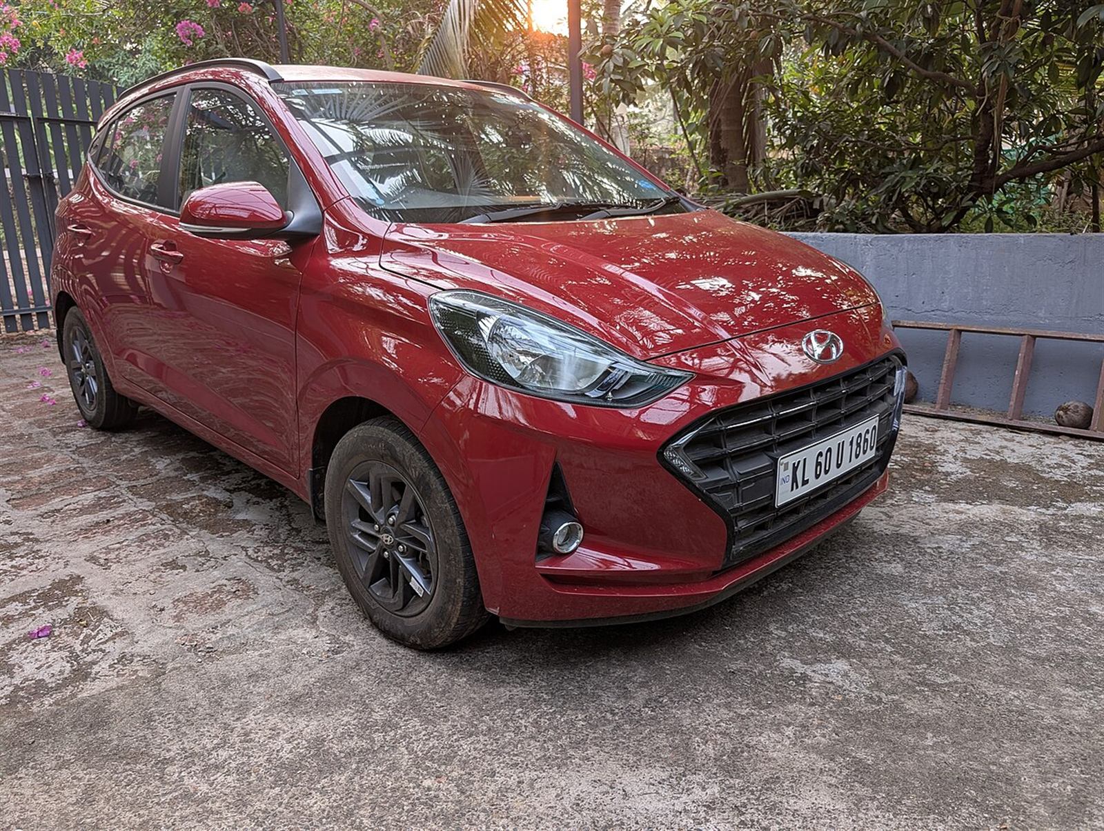 Hyundai i10 NIOS available for self drive rental in India